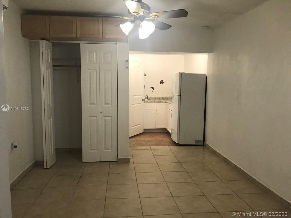 Recently Rented: $950 (1 beds, 1 baths, 2178 Square Feet)