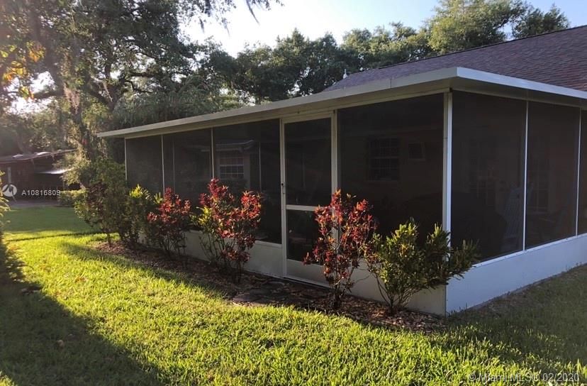 Recently Sold: $231,000 (3 beds, 2 baths, 1304 Square Feet)