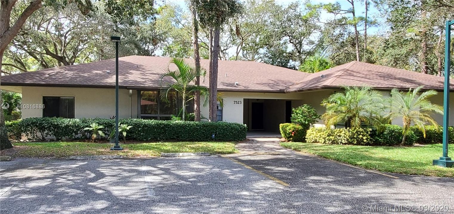 Recently Sold: $200,000 (2 beds, 2 baths, 1380 Square Feet)
