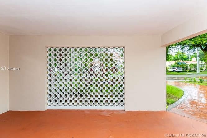 Vendido Recientemente: $575,000 (3 camas, 2 baños, 1356 Pies cuadrados)