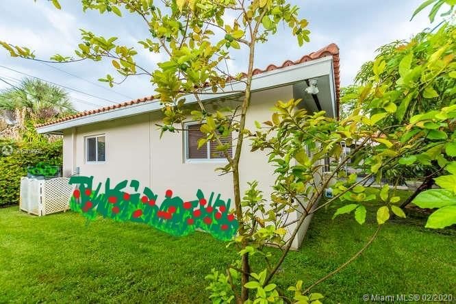 Vendido Recientemente: $575,000 (3 camas, 2 baños, 1356 Pies cuadrados)