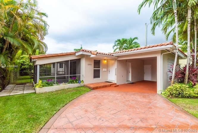 Vendido Recientemente: $575,000 (3 camas, 2 baños, 1356 Pies cuadrados)