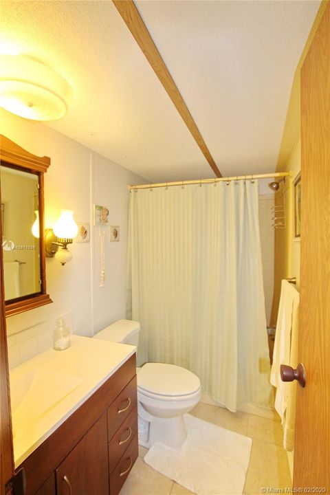 Vendido Recientemente: $154,500 (3 camas, 2 baños, 1152 Pies cuadrados)