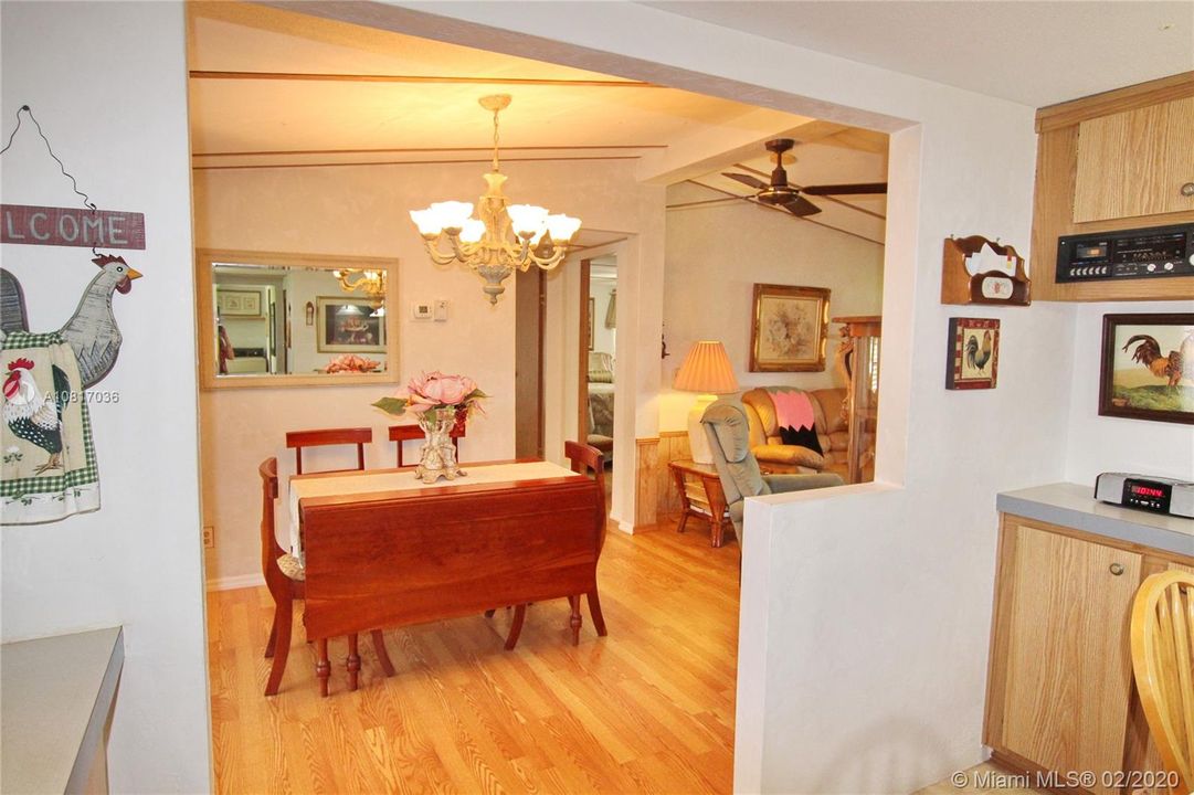 Vendido Recientemente: $154,500 (3 camas, 2 baños, 1152 Pies cuadrados)