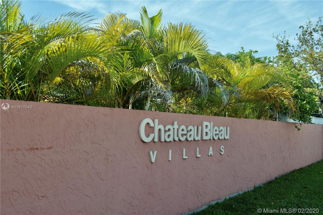 Vendido Recientemente: $218,900 (2 camas, 1 baños, 960 Pies cuadrados)