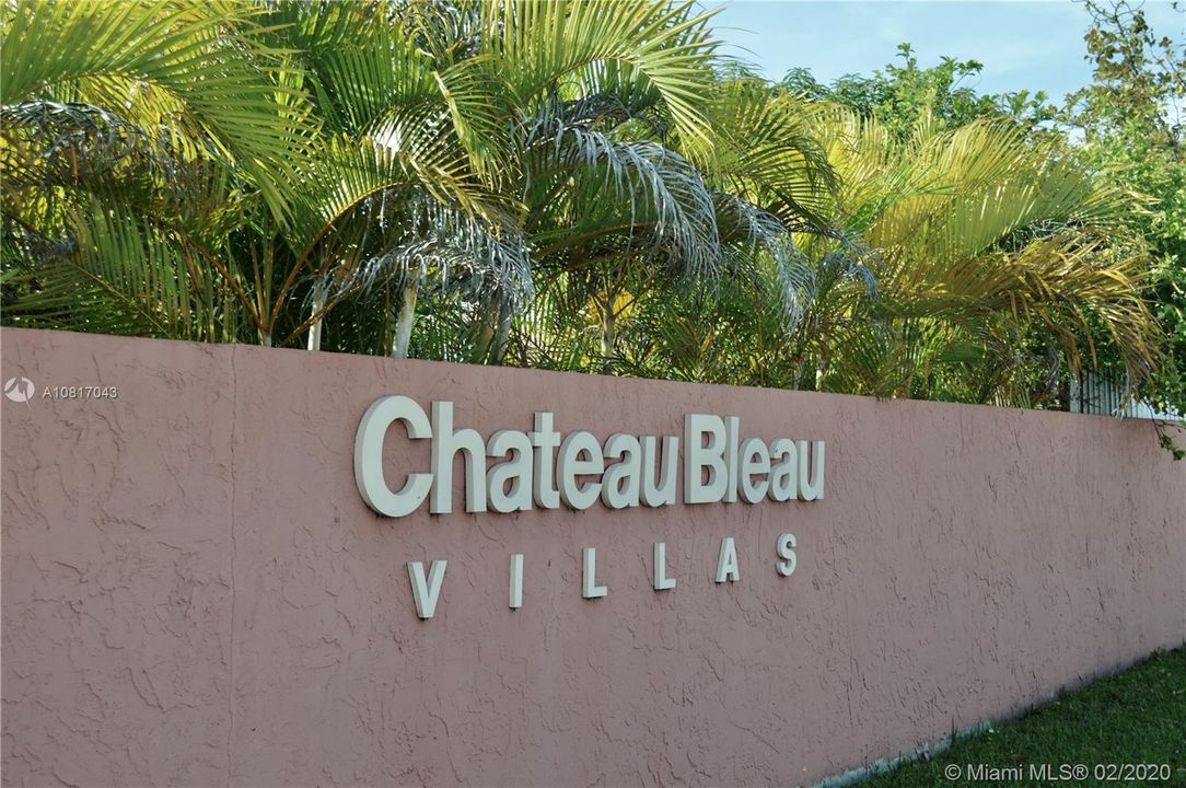 Vendido Recientemente: $218,900 (2 camas, 1 baños, 960 Pies cuadrados)