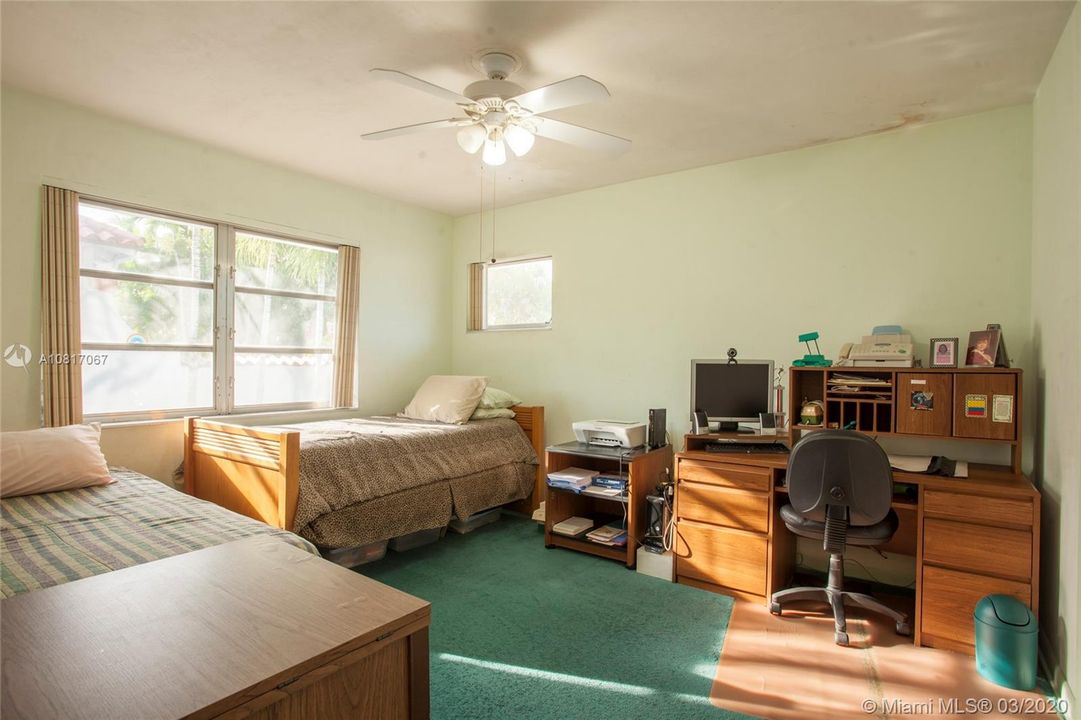 BEDROOM #4