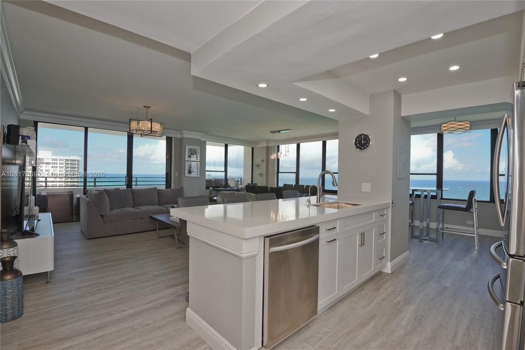 For Rent: $6,000 (2 beds, 2 baths, 1370 Square Feet)