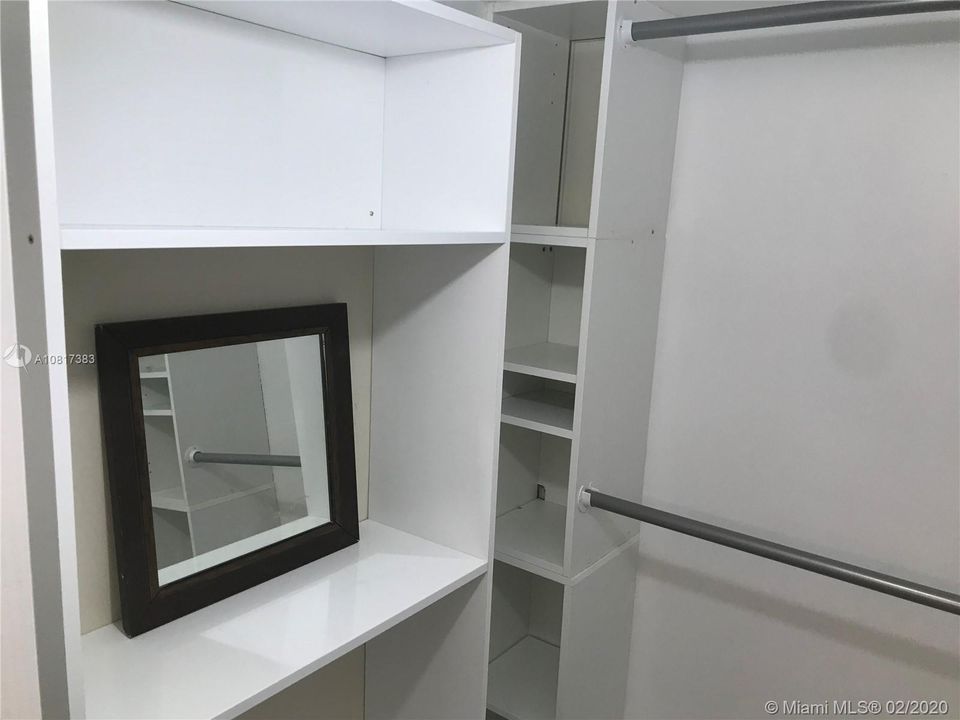 Недавно продано: $260,000 (2 спален, 2 ванн, 1090 Квадратных фут)