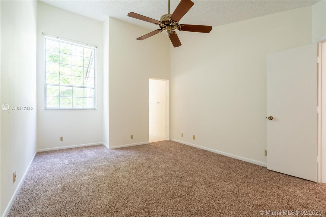 Vendido Recientemente: $245,900 (3 camas, 2 baños, 1330 Pies cuadrados)