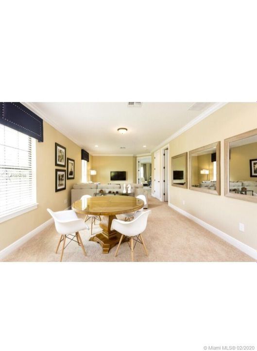 Recently Sold: $560,000 (5 beds, 5 baths, 3401 Square Feet)