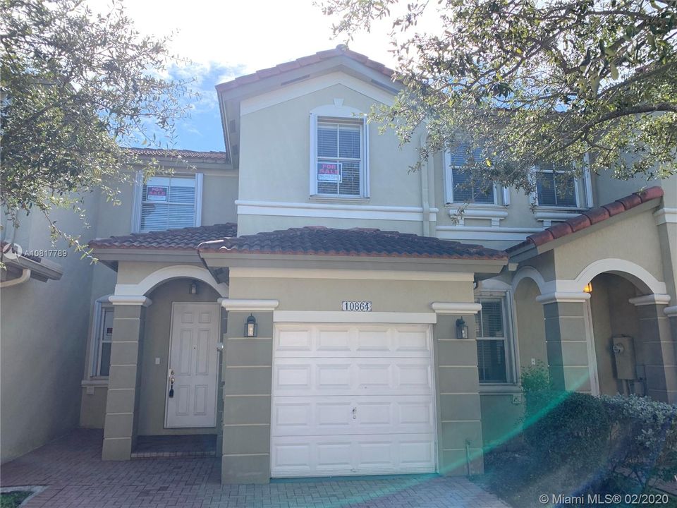 Recently Sold: $335,000 (3 beds, 2 baths, 1683 Square Feet)