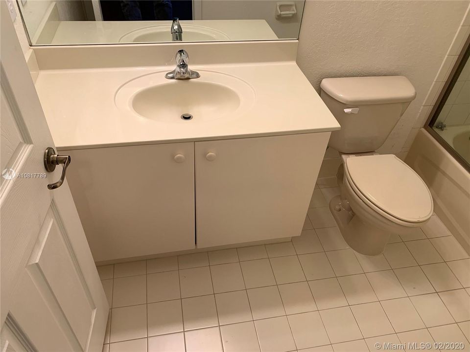 Recently Sold: $335,000 (3 beds, 2 baths, 1683 Square Feet)