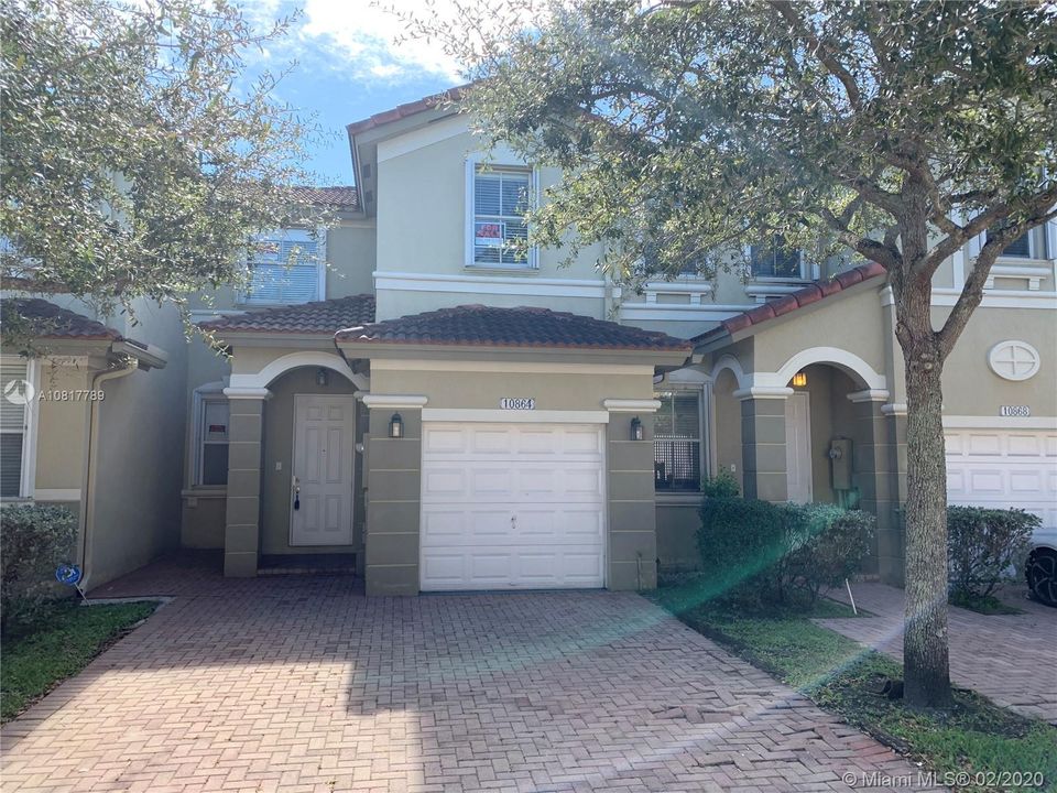 Recently Sold: $335,000 (3 beds, 2 baths, 1683 Square Feet)