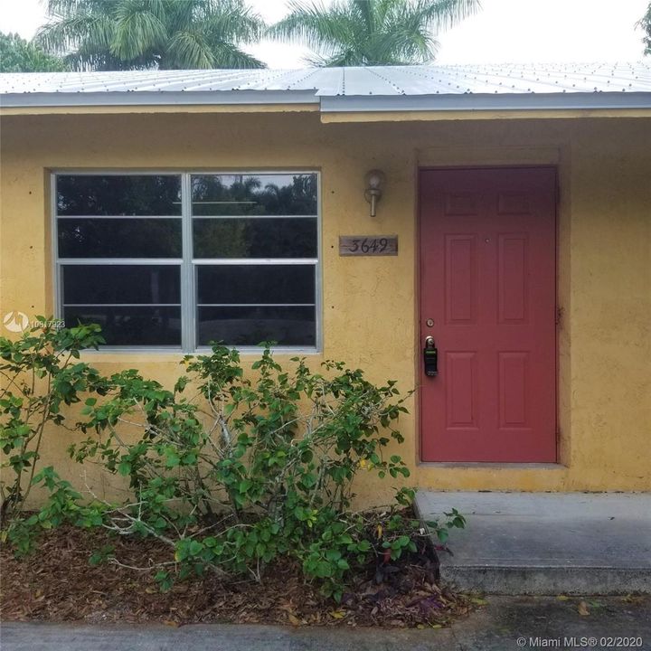 Recently Rented: $899 (1 beds, 1 baths, 600 Square Feet)