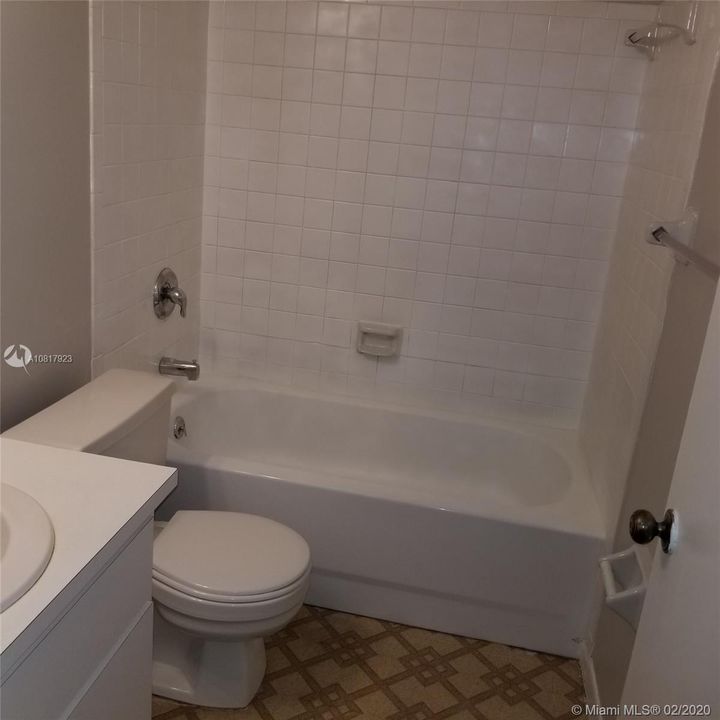 Recently Rented: $899 (1 beds, 1 baths, 600 Square Feet)