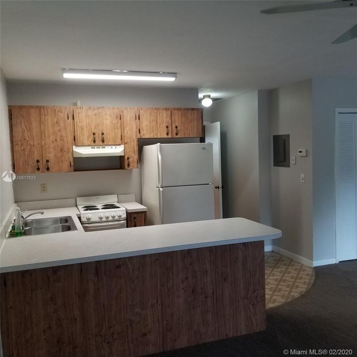 Recently Rented: $899 (1 beds, 1 baths, 600 Square Feet)