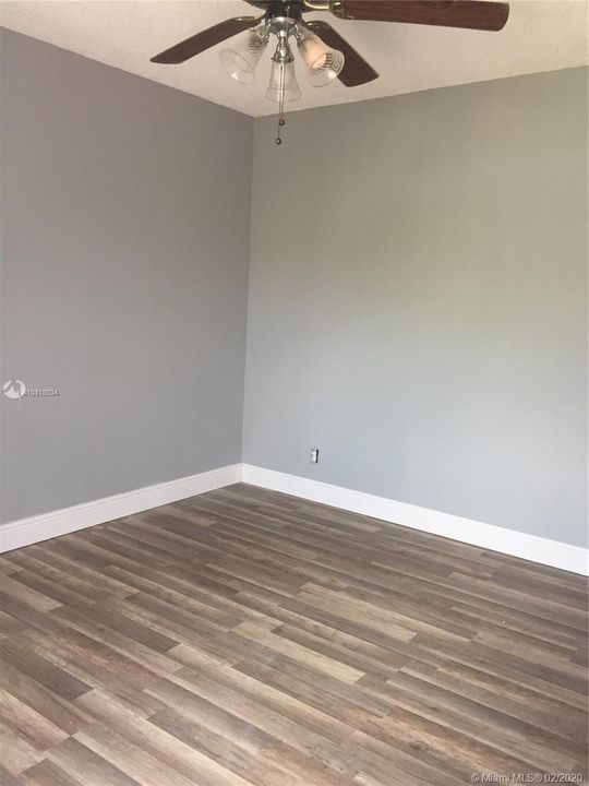 Vendido Recientemente: $210,000 (3 camas, 3 baños, 1326 Pies cuadrados)