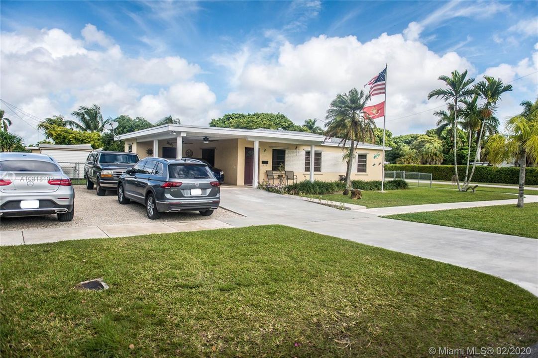 Recently Sold: $250,000 (3 beds, 1 baths, 1182 Square Feet)