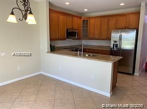 Recently Sold: $284,000 (3 beds, 2 baths, 1738 Square Feet)