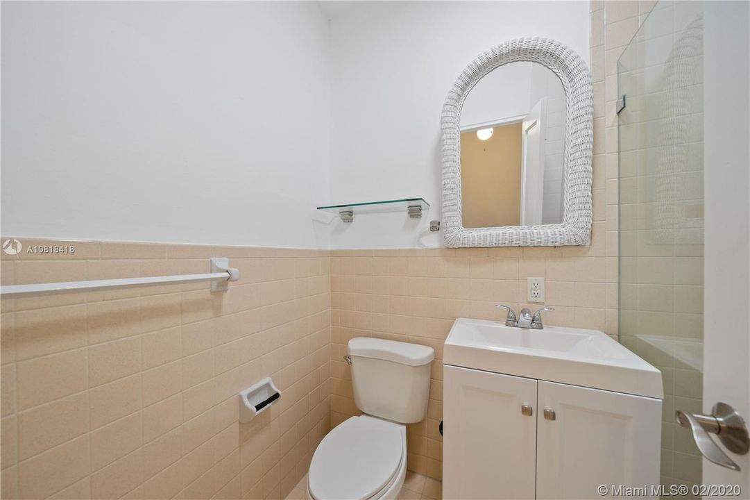 Недавно арендовано: $14,500 (6 спален, 7 ванн, 4323 Квадратных фут)