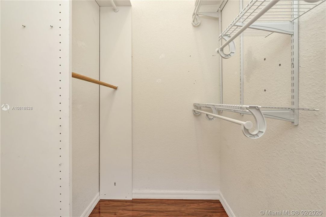Recientemente alquilado: $2,400 (3 camas, 2 baños, 1724 Pies cuadrados)