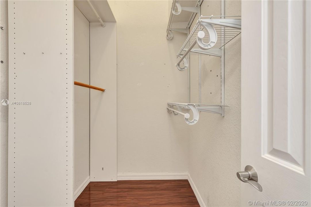 Recientemente alquilado: $2,400 (3 camas, 2 baños, 1724 Pies cuadrados)