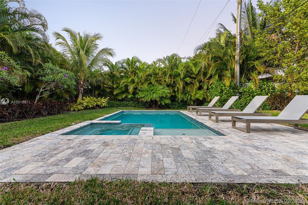 Recently Sold: $1,275,000 (3 beds, 3 baths, 3132 Square Feet)