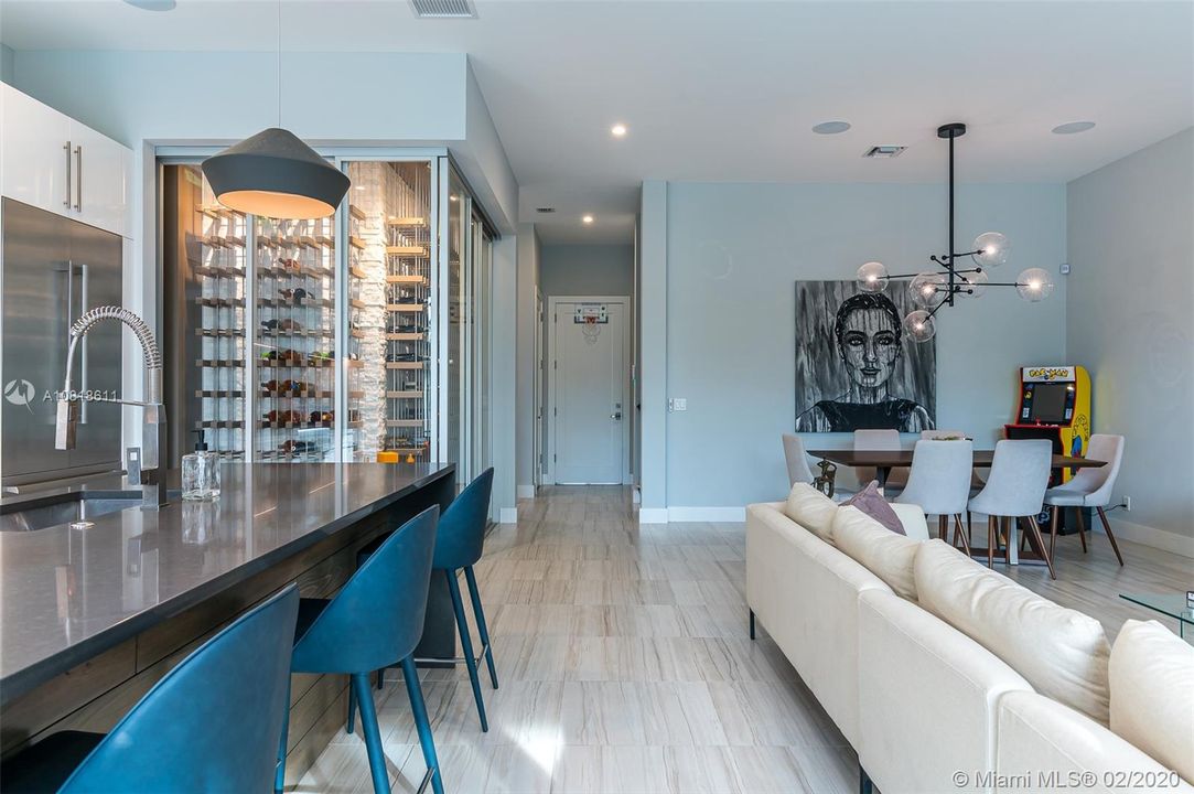 Recently Sold: $1,275,000 (3 beds, 3 baths, 3132 Square Feet)