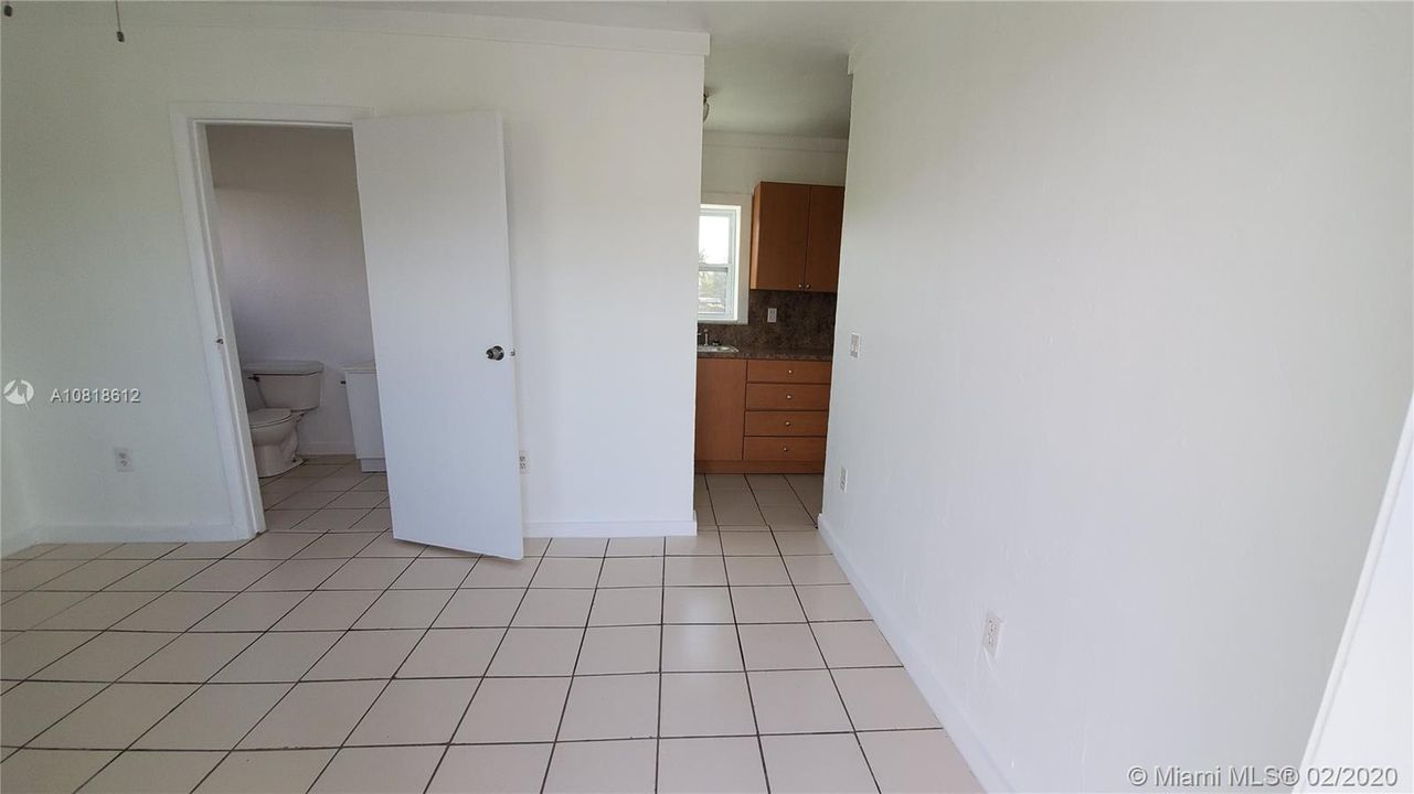 Vendido Recientemente: $395,000 (5 camas, 4 baños, 1648 Pies cuadrados)