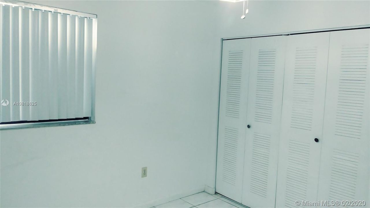 Vendido Recientemente: $173,900 (2 camas, 2 baños, 824 Pies cuadrados)