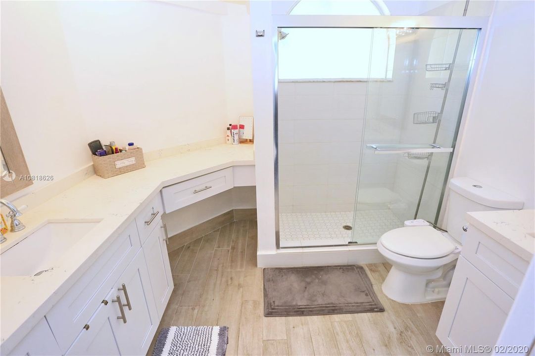 Недавно продано: $325,000 (3 спален, 2 ванн, 1381 Квадратных фут)