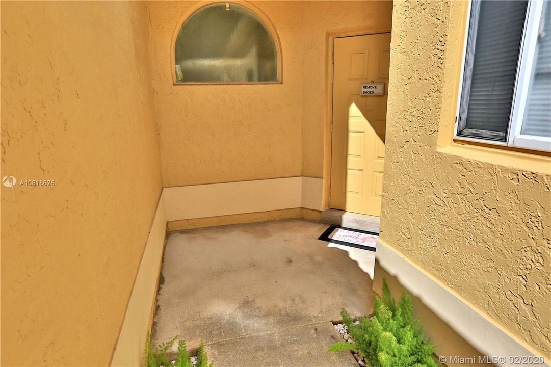 Недавно продано: $325,000 (3 спален, 2 ванн, 1381 Квадратных фут)