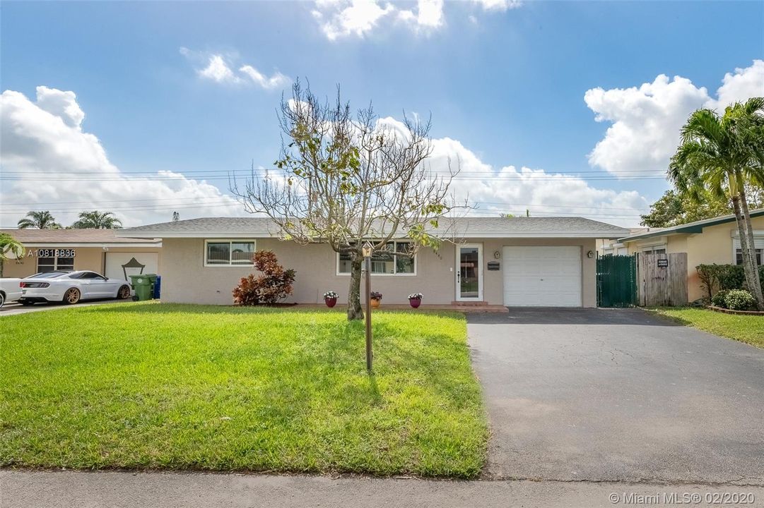 Vendido Recientemente: $289,990 (2 camas, 1 baños, 1137 Pies cuadrados)