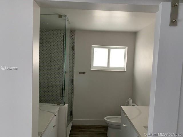 Recently Rented: $2,600 (3 beds, 2 baths, 1620 Square Feet)