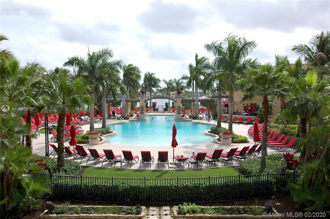Recently Sold: $784,500 (3 beds, 3 baths, 3249 Square Feet)