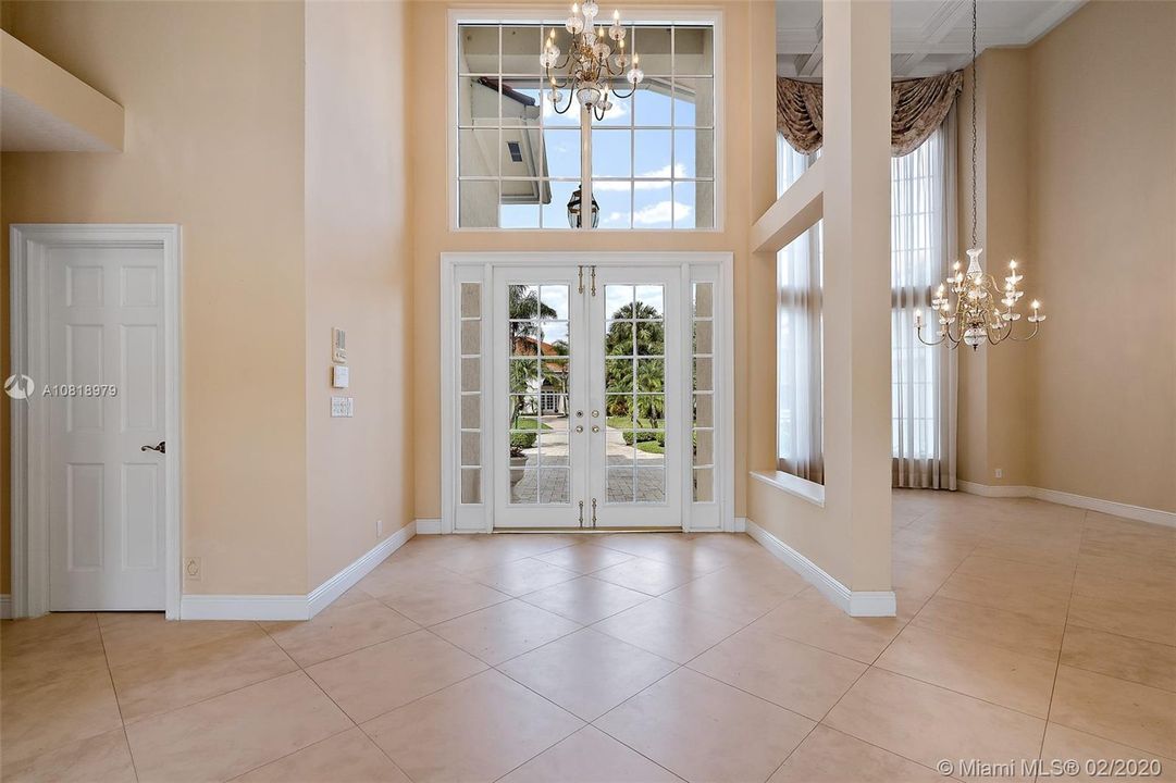 Recently Sold: $784,500 (3 beds, 3 baths, 3249 Square Feet)