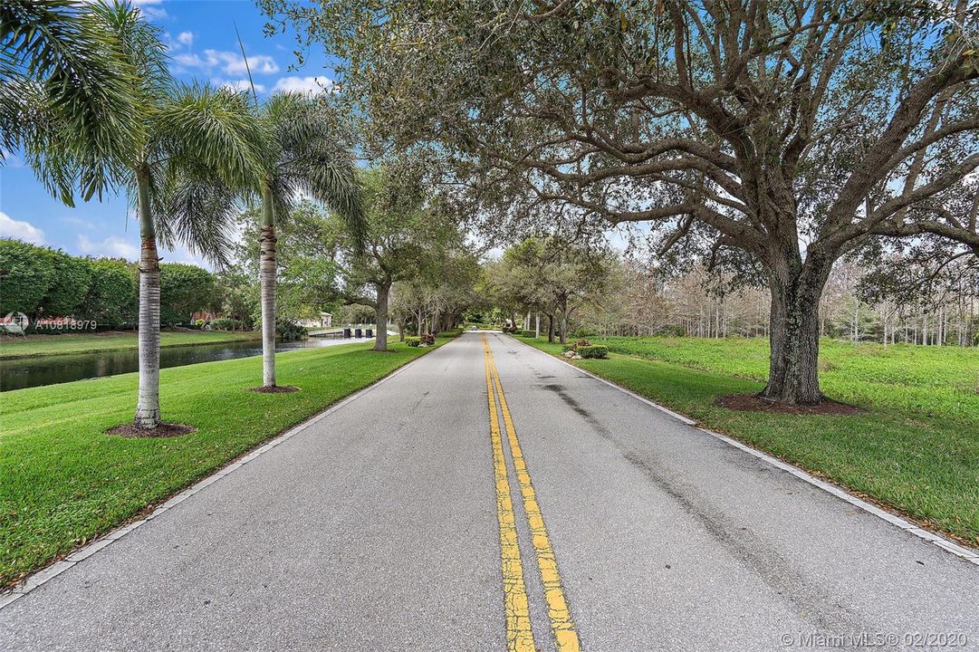 Recently Sold: $784,500 (3 beds, 3 baths, 3249 Square Feet)