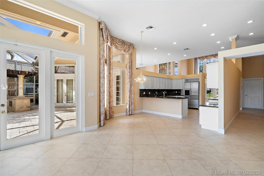 Recently Sold: $784,500 (3 beds, 3 baths, 3249 Square Feet)