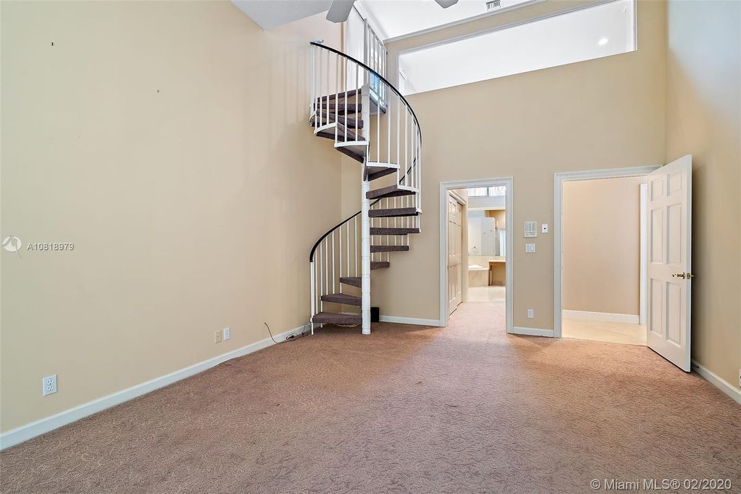 Recently Sold: $784,500 (3 beds, 3 baths, 3249 Square Feet)