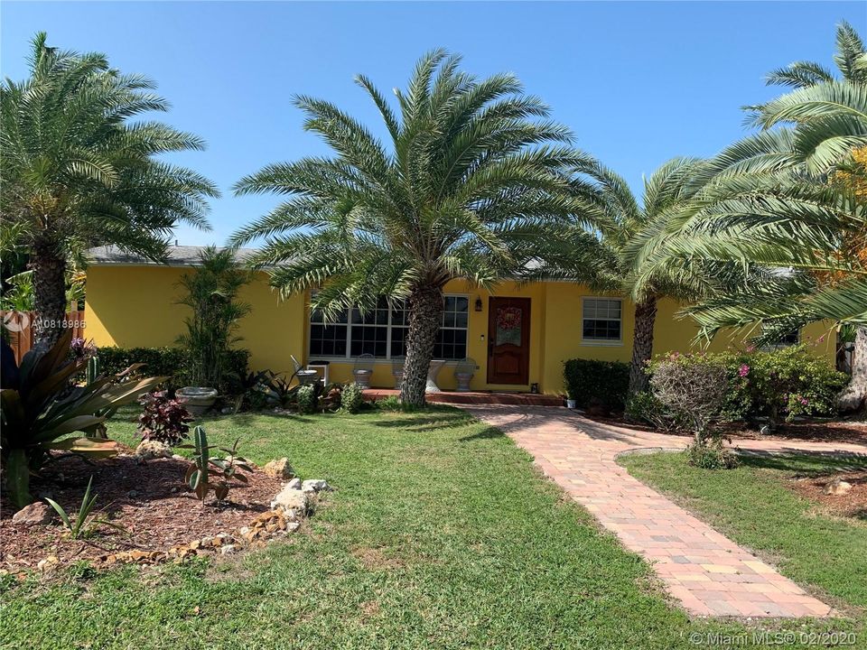 Recently Sold: $548,000 (3 beds, 2 baths, 1331 Square Feet)