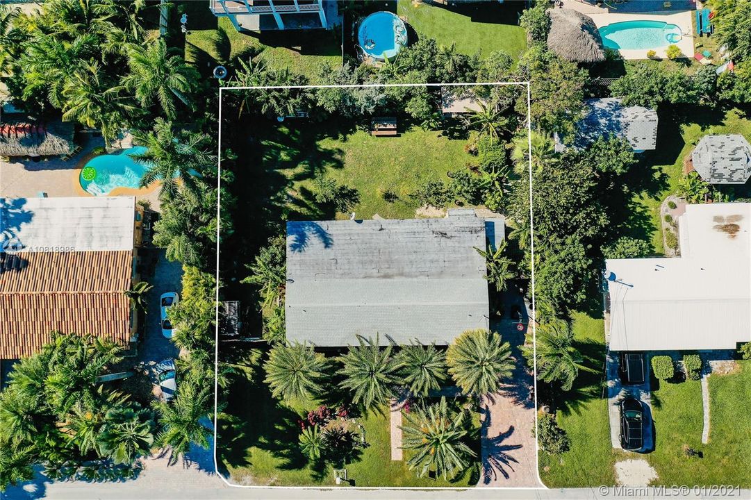Recently Sold: $548,000 (3 beds, 2 baths, 1331 Square Feet)
