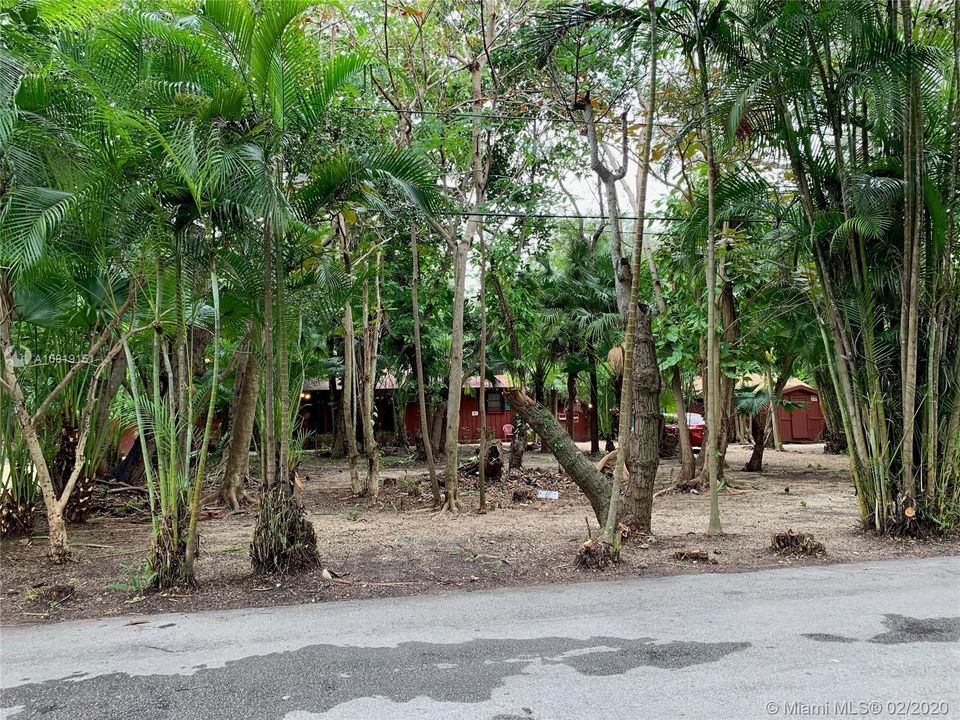 Vendido Recientemente: $799,000 (6 camas, 3 baños, 2560 Pies cuadrados)