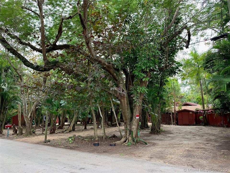 Vendido Recientemente: $799,000 (6 camas, 3 baños, 2560 Pies cuadrados)