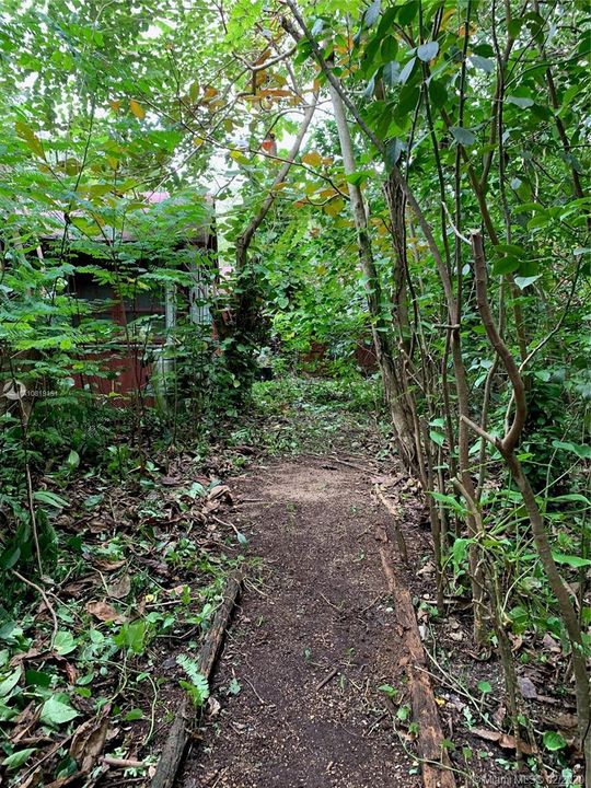 Vendido Recientemente: $799,000 (6 camas, 3 baños, 2560 Pies cuadrados)