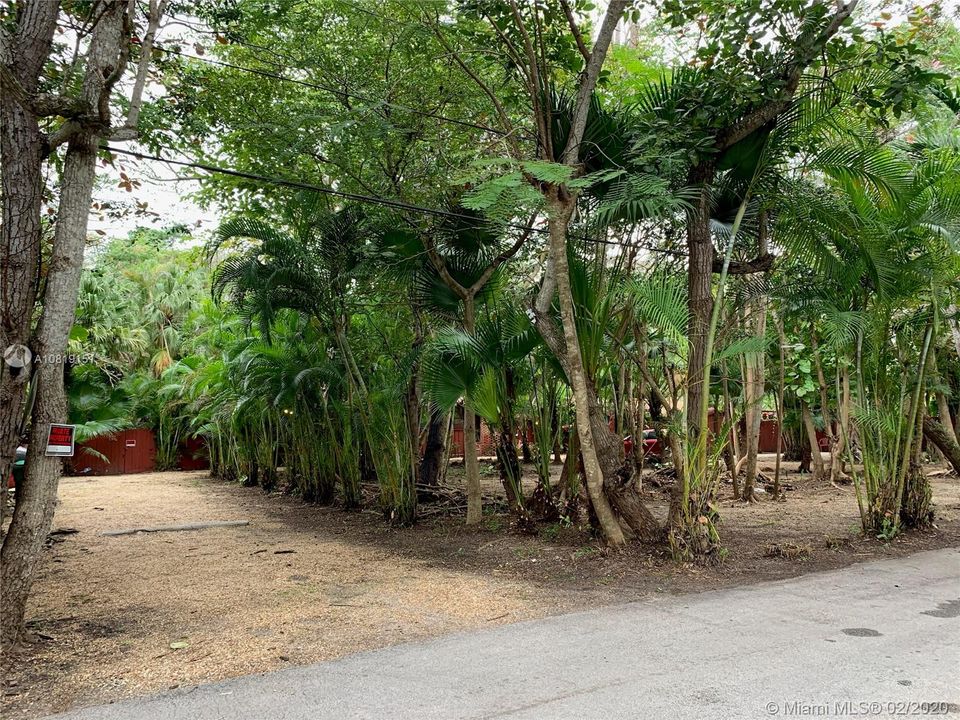 Vendido Recientemente: $799,000 (6 camas, 3 baños, 2560 Pies cuadrados)
