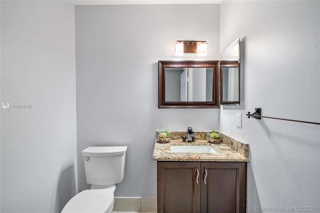 Recently Rented: $2,950 (4 beds, 2 baths, 2132 Square Feet)