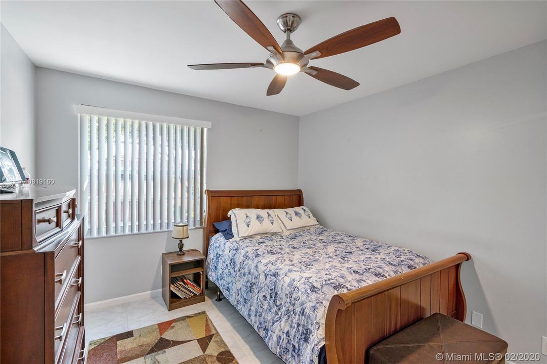 Recently Rented: $2,950 (4 beds, 2 baths, 2132 Square Feet)