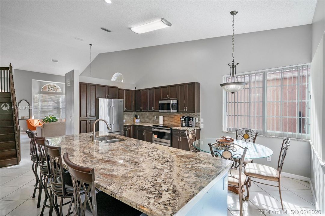 Recently Rented: $2,950 (4 beds, 2 baths, 2132 Square Feet)