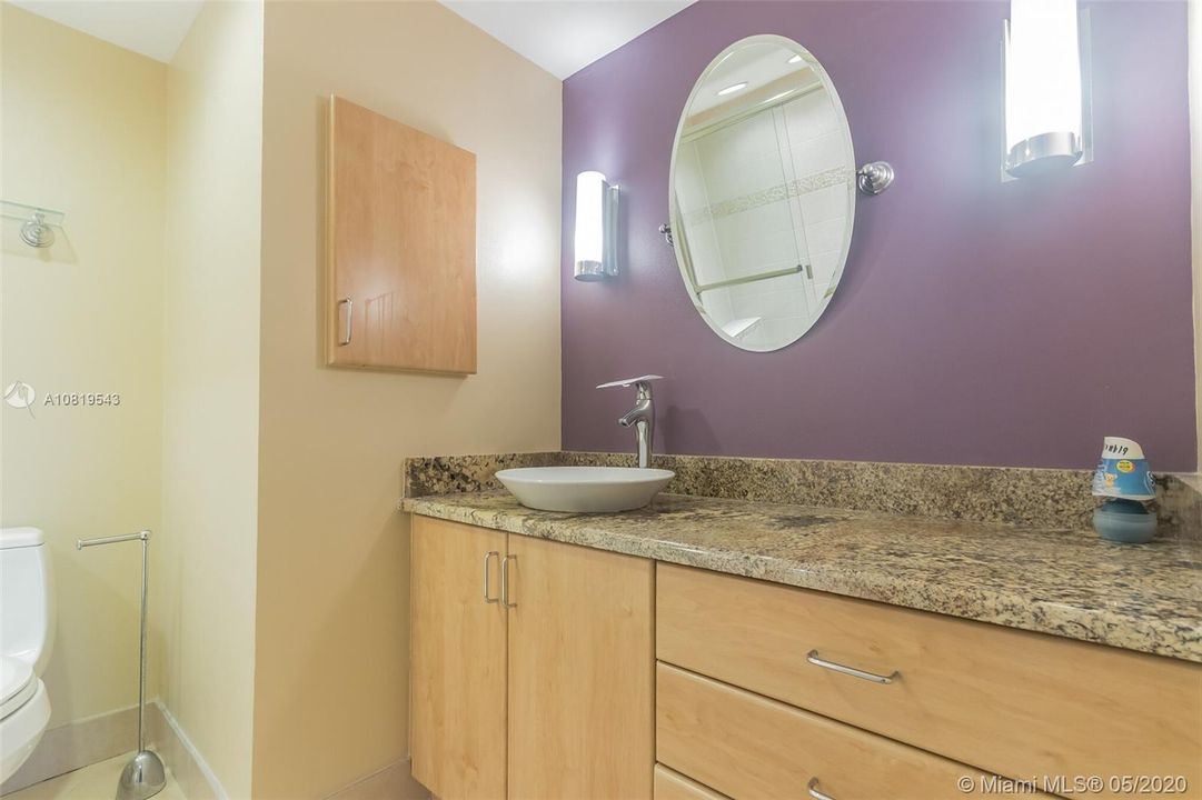 Recently Sold: $431,900 (2 beds, 2 baths, 1235 Square Feet)